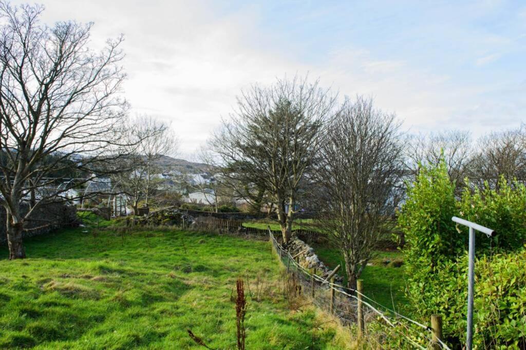 The Chalet Town Centre Dungloe Exterior photo
